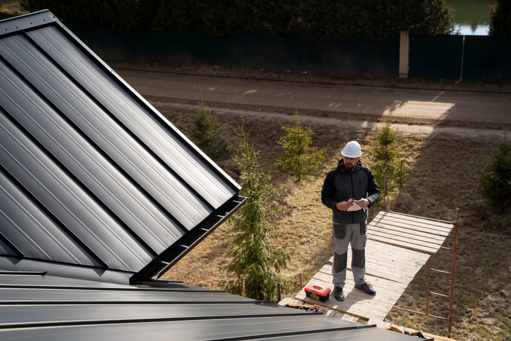 Can Roof Cleaning Help Lower Energy Bills in Texas Summers